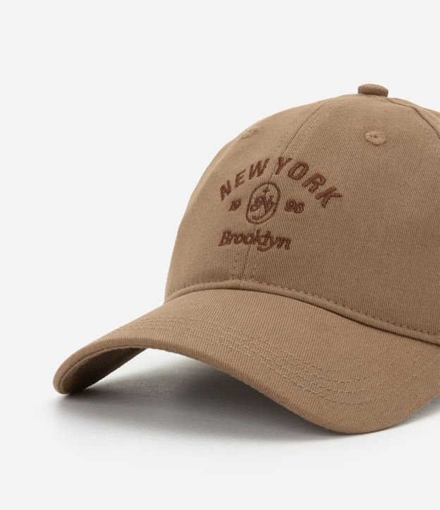Gorra Aba Curva en Sarga con Bordado New York 6