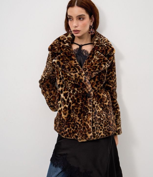 Campera Corta Animal Print con Pelo Sintético 3