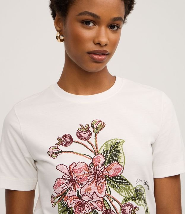 Remera Slim en Algodón con Estampa Floral en Flores Punteadas 6