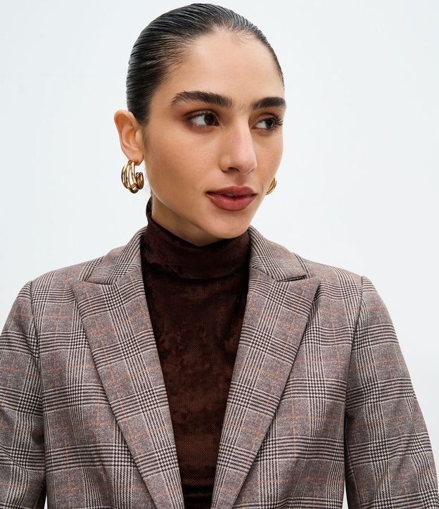 Blazer en Ponto Roma con Estampado de Cuadros 3