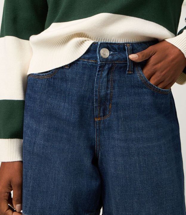 Bermuda en Jeans con Trabillas en la Cintura y Bolsillos 6
