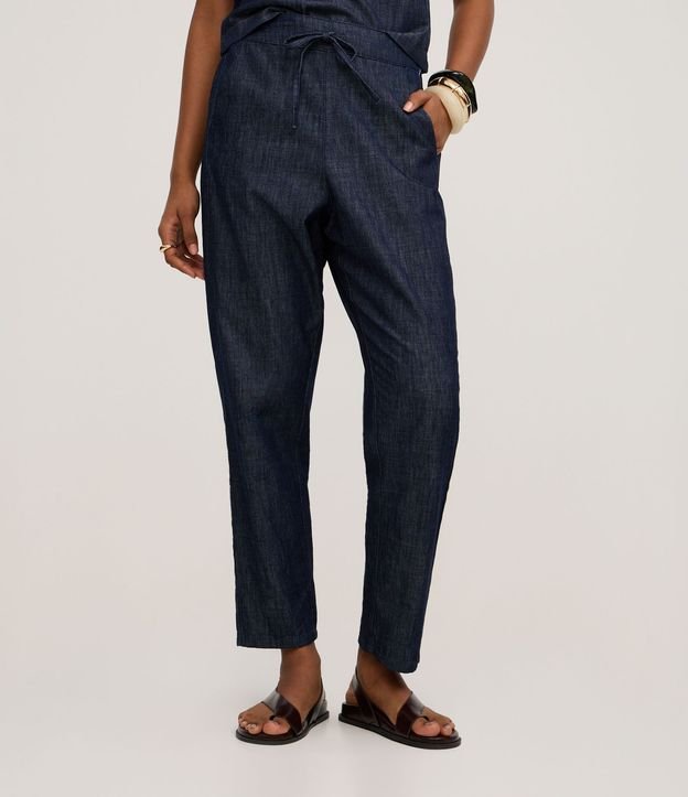 Pantalón Carrot Cintura Alta en Jeans con Amarre 3