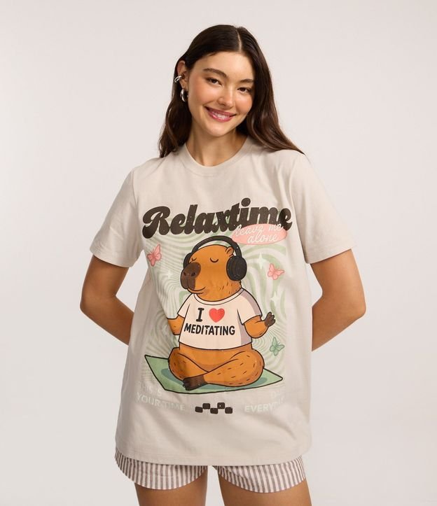 Remera T-shirt con Estampa Carpincho Relaxtime