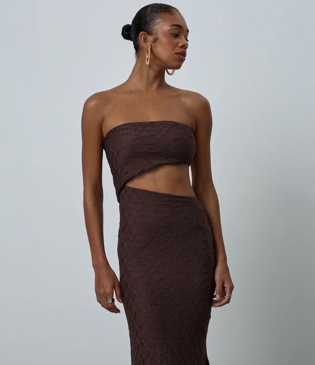 Vestido New Midi Texturizado con Cut Out 2