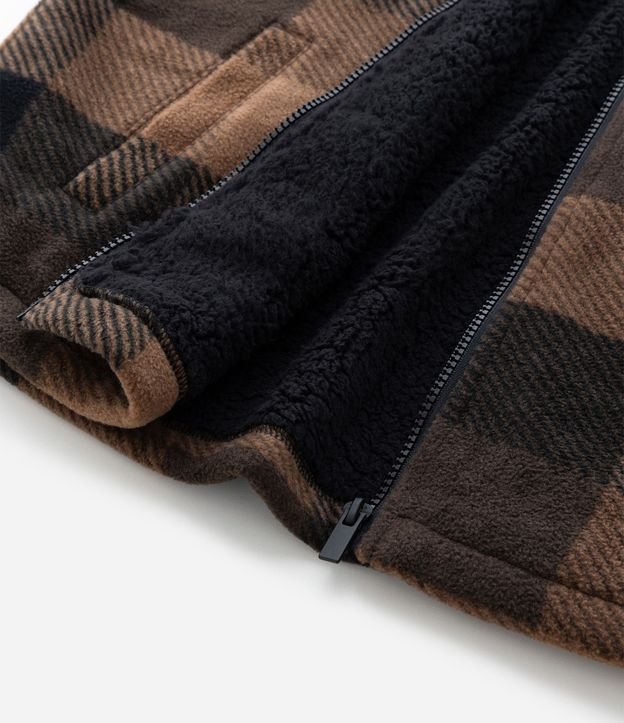 Saco Infantil en Fleece con Estampa de Cuadros y Capucha – Talle 5 a 14 años 4