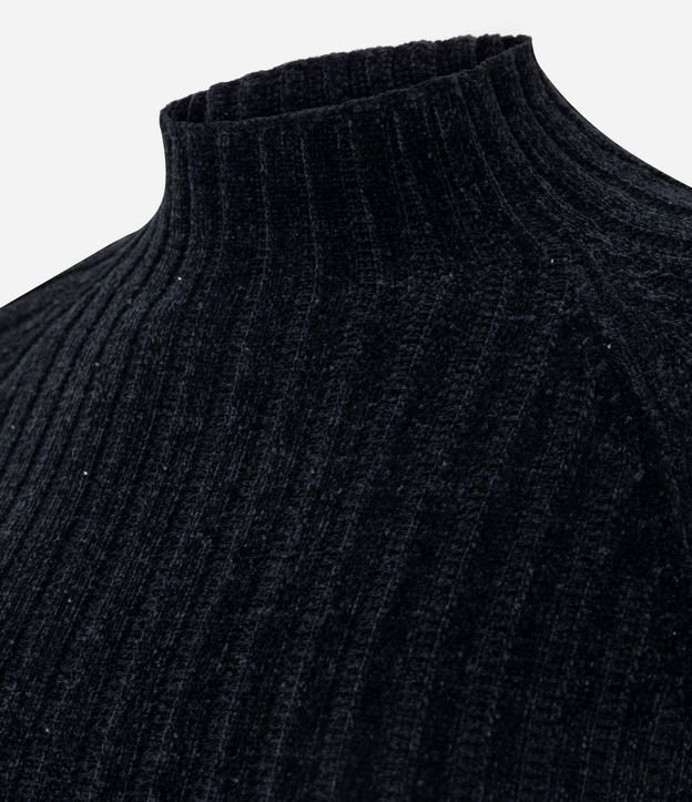 Blusa Cropped en Punto con Cuello Alto 6