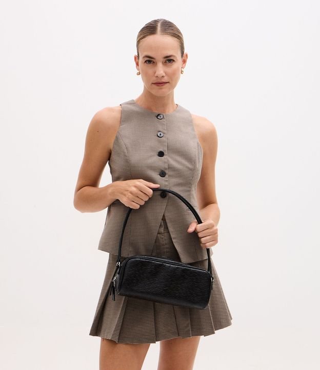 Cartera Mediana Rectangular con Textura y Correas Dobles 1