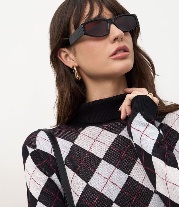 Blusa Punto Argyle de Cuadros con Cuello Alto 3