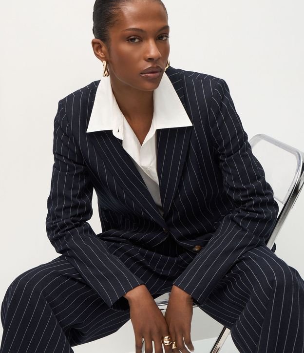 Blazer Femenino de Sastrería a Rayas con Modelado Estructurado 5