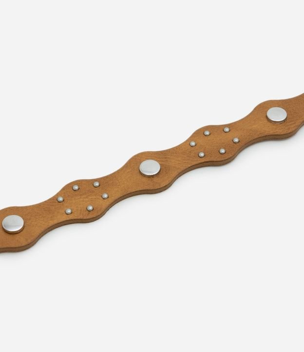 Cinturón Boho con Estructura Ondulada y Detalles en Metal 5