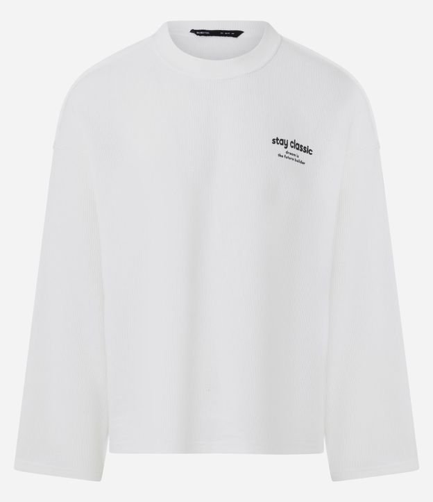 Remera con Elastano Texturizado y Estampa Lettering 5