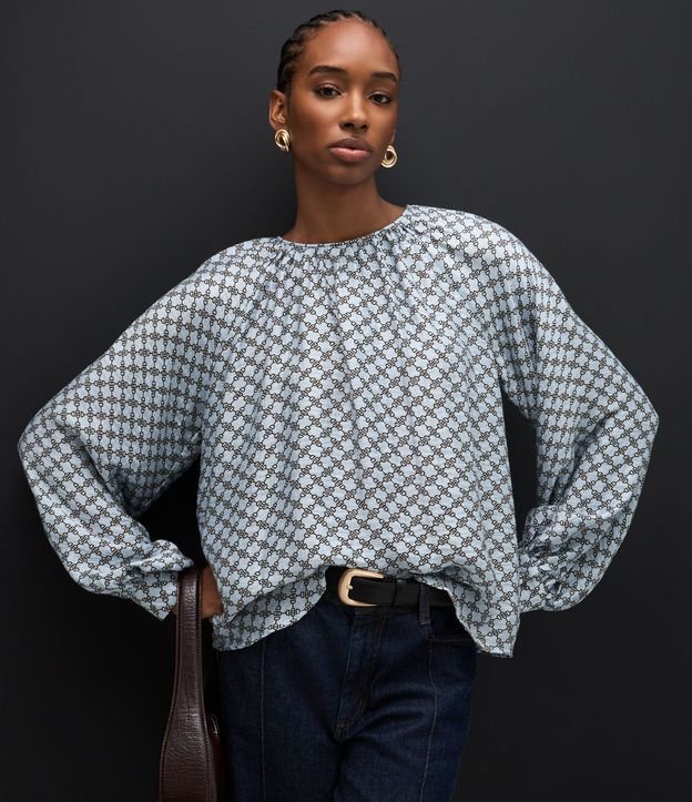 Blusa em Viscose com Franzido no Decote e Estampa Geométrica 5