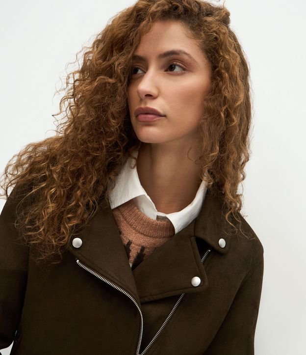 Campera en Gamuza con Cremallera Asimétrica 4