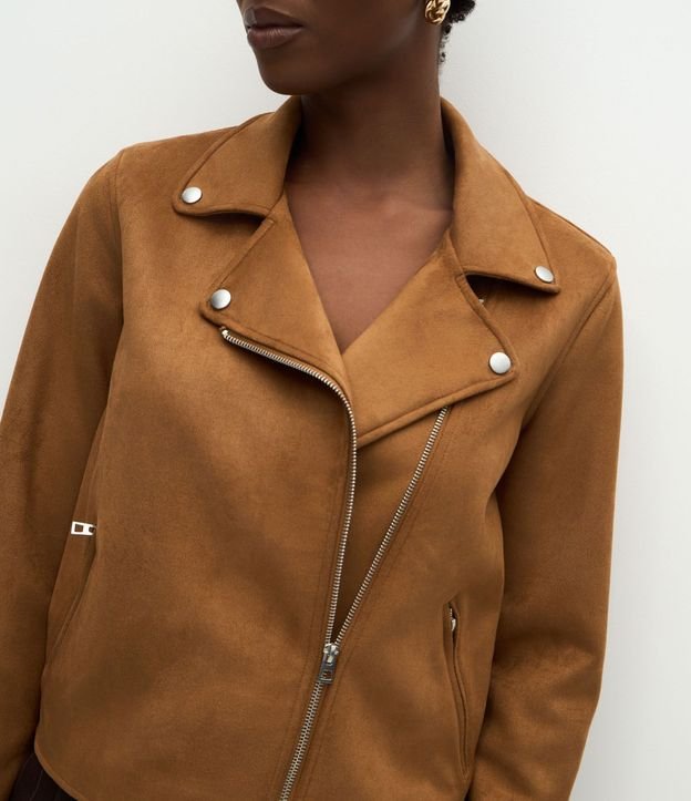 Campera en Gamuza con Cremallera Asimétrica 4