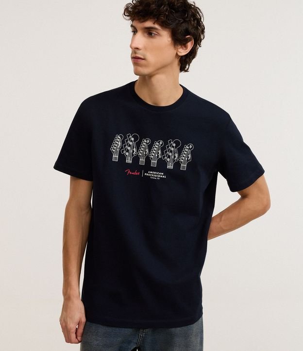 Remera Comfort en Algodón con Estampa Guitarras Fender