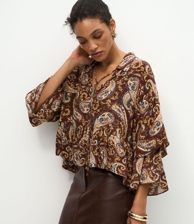 Blusa en Chiffon con Volados y Estampado Paisley