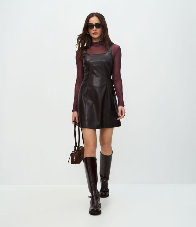 Vestido Tubito corto en PU con Escote Cuadrado 2