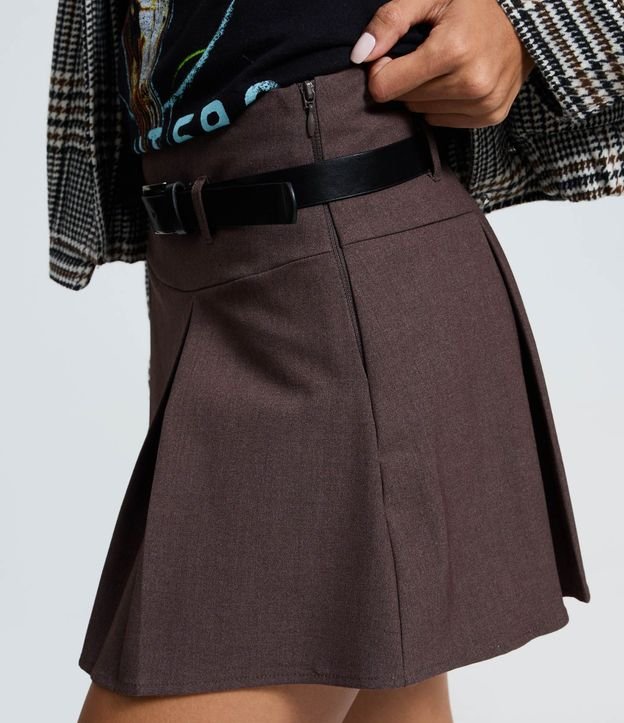 Short Pollera Sastre con Cinturón y Plegado 4
