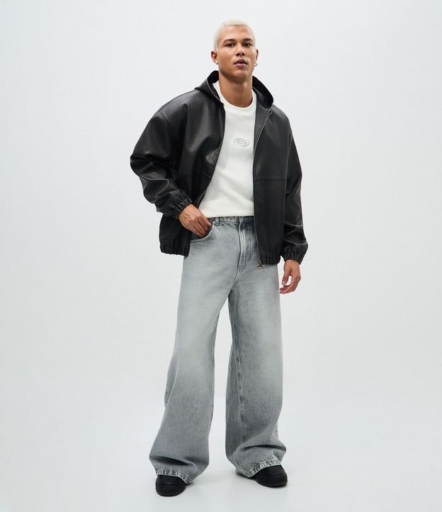 Pantalón Mega Baggy en Jeans con Bordado Localizado 3