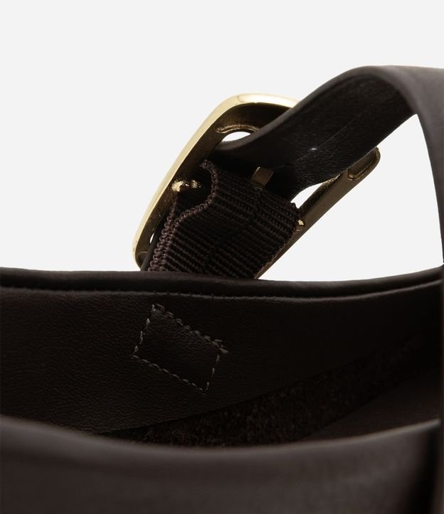 Zapatilla de Cuero con Hebilla Quadrada 4