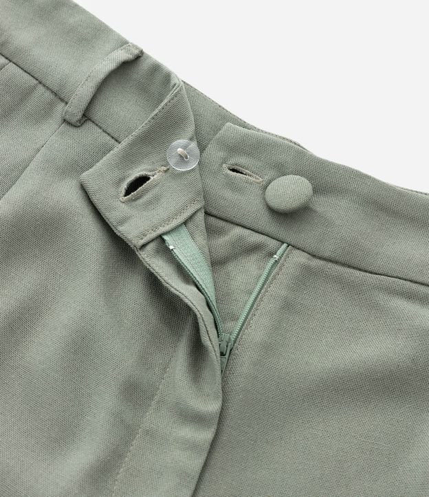 Bermuda Corta en Viscolino con Pliegues Curve & Plus Size 8