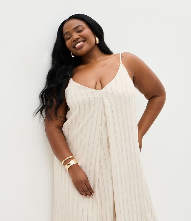 Vestido en Viscosa con Pliegue Delantero y Forro Curve & Plus Size 2