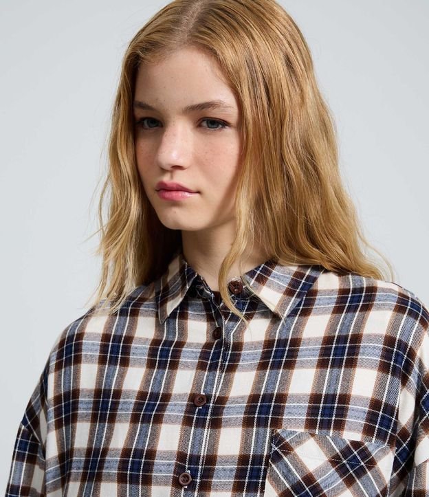 Camisa Regular Manga Larga en Franela de Cuadros 4