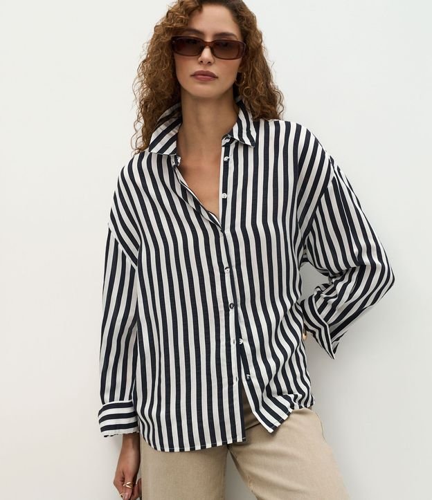 Camisa en Viscosa con Rayas Hilo Teñido 1