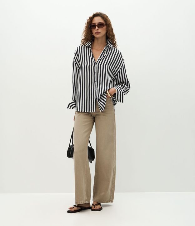 Camisa en Viscosa con Rayas Hilo Teñido 2