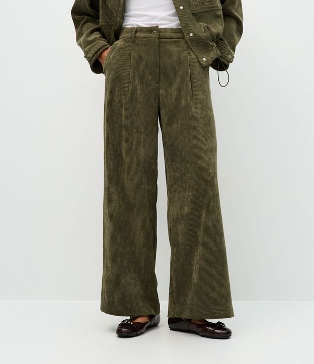 Pantalón Wide Leg en Terciopelo con Detalle en la Cintura 4