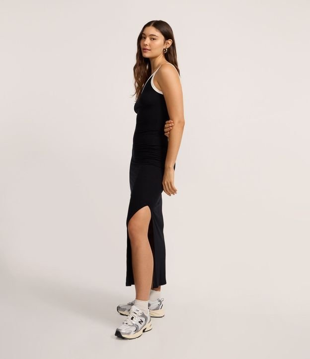 Vestido en Rib con Hombro Único y Viés Contrastantes