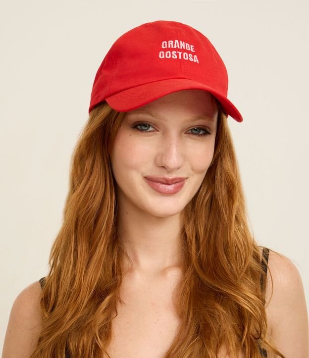 Gorra Aba Curva en Sarga con Bordado Grande Gostosa 7