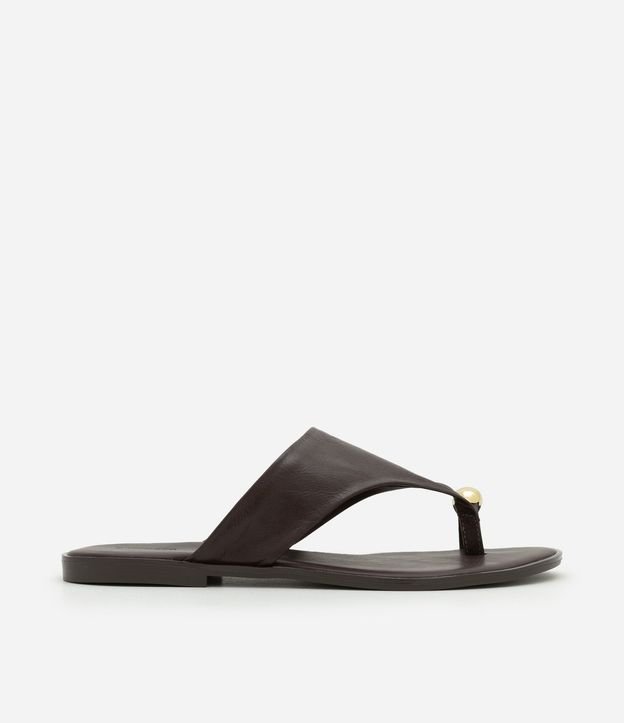 Sandalia Plana en Cuero con Dedera y Detalle Bold