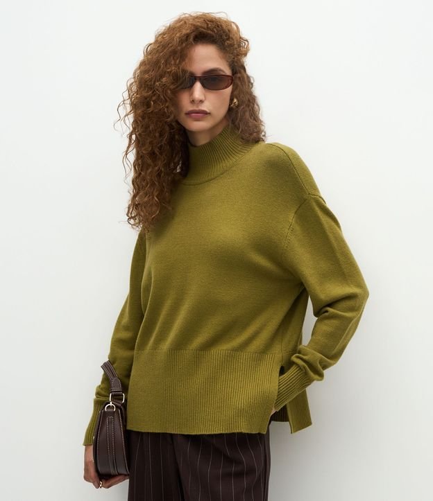 Blusa Alargada en Punto con Cuello Alto