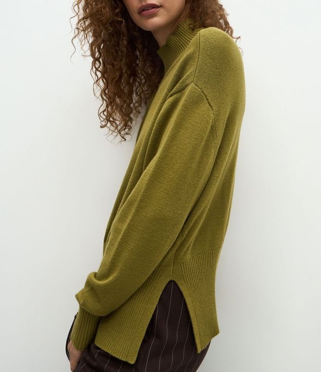 Blusa Alargada en Punto con Cuello Alto 4