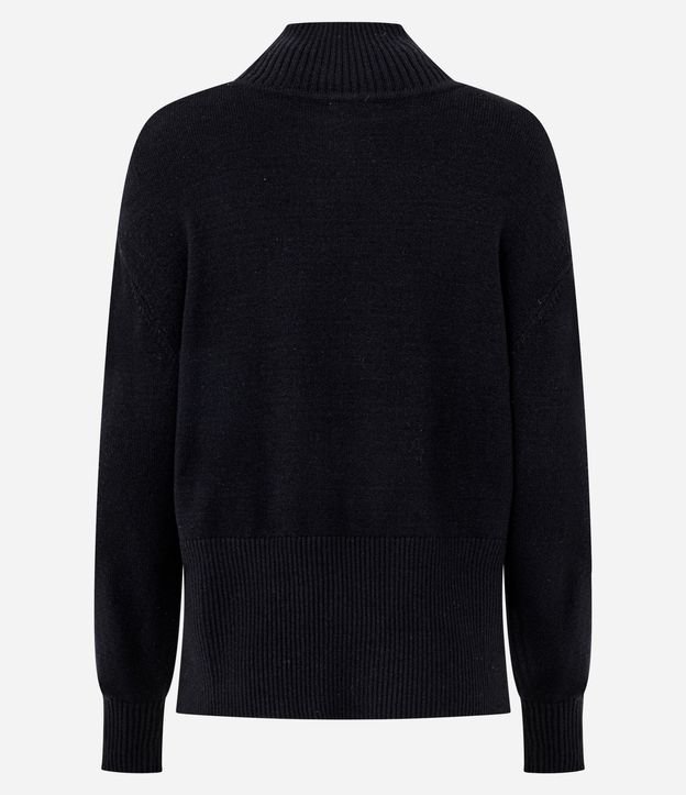 Blusa Alargada en Punto con Cuello Alto 7