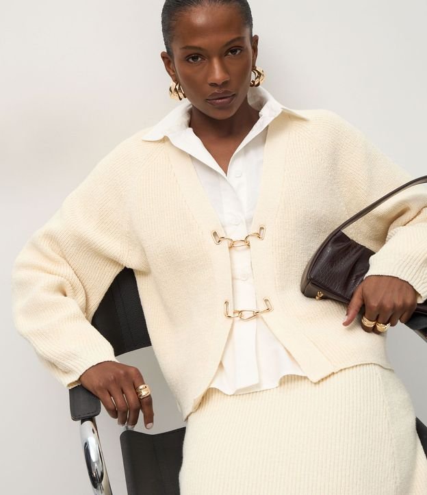Cardigan Oversize Estructurado en Tricot con Hebillas 5