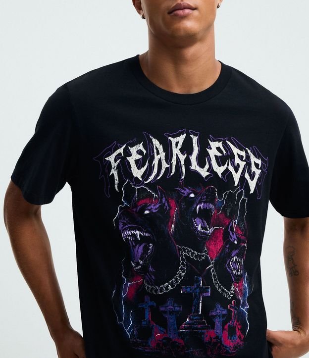 Remera Comfort en Algodón con Estampado Perro y Lettering Fearless 3