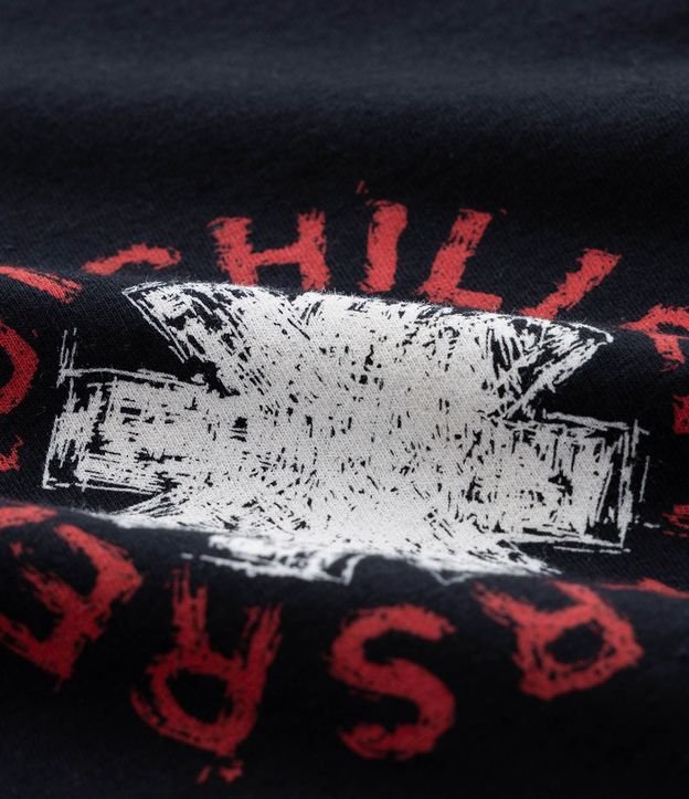 Remera Comfort en Algodón con Estampa Red Hot Chili Peppers 10