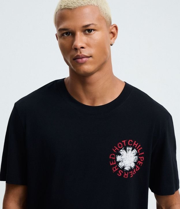 Remera Comfort en Algodón con Estampa Red Hot Chili Peppers 6