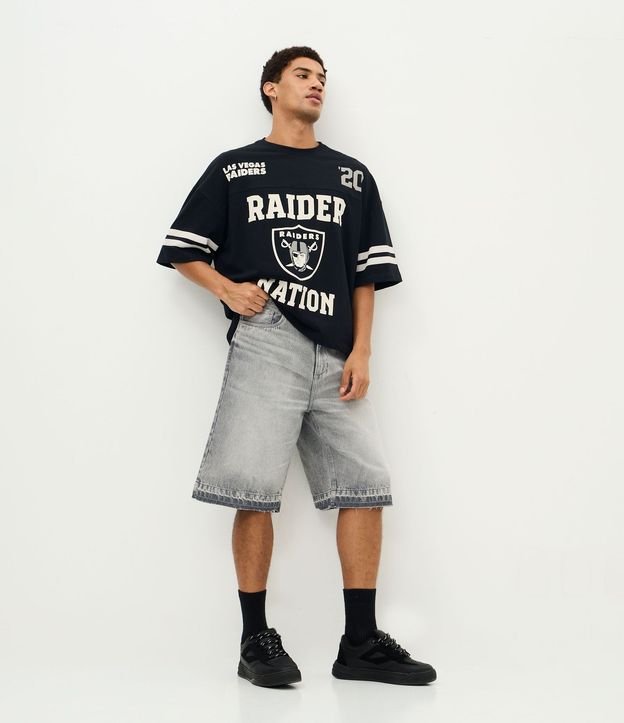 Bermuda Baggy en Jeans con Detalles de Costura 2