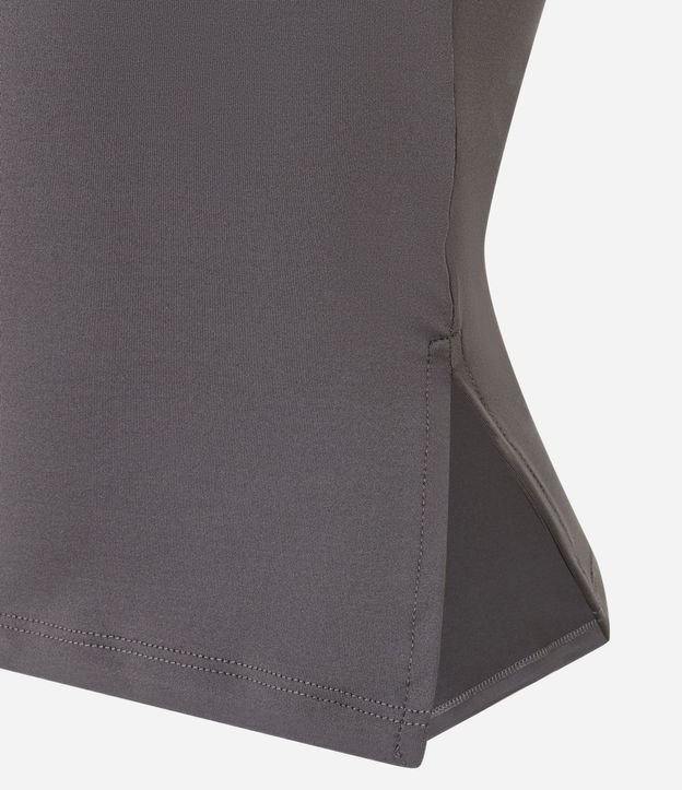 Blusa en Microfibra Sin Breteles con Fenda Lateral 6