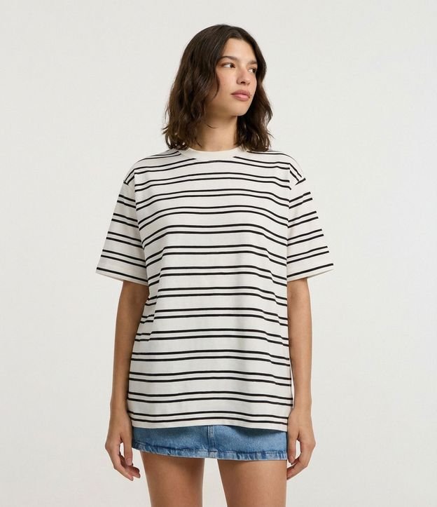 Remera Oversized en Algodón con Estampa Rayada