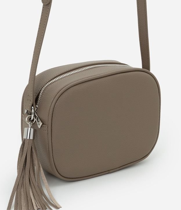 Cartera Pequeña Transversal con Detalle de Borla