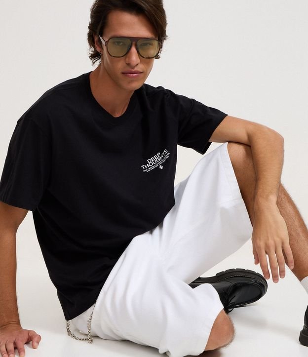 Remera Relaxed en Algodón con Estampa Lettering Estatua 5