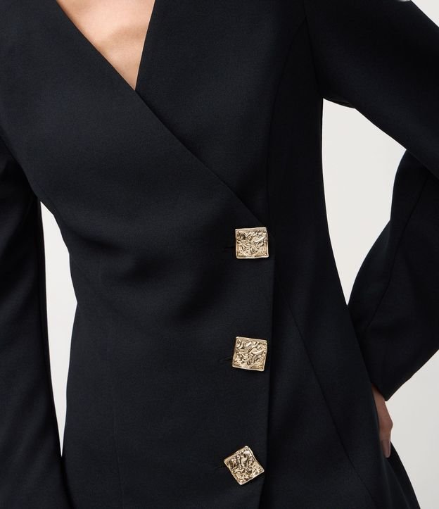 Vestido Corto en Crepé con Manga Amplia y Botones Cuadrados 4