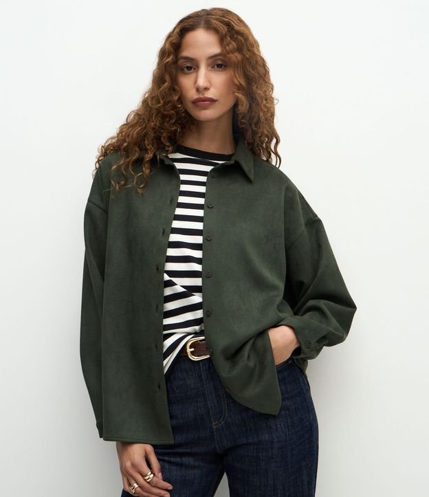 Camisa Oversized en Gamuza con Mangas Largas