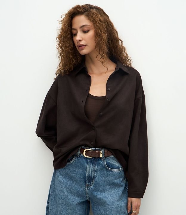 Camisa Oversized en Gamuza con Mangas Largas