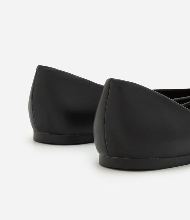 Zapatilla en Cuero con Punta Fina 6