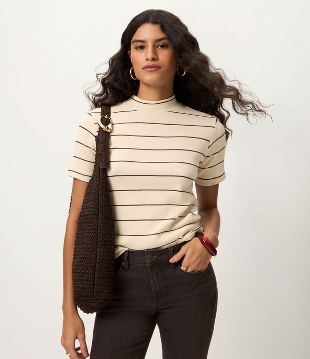 Blusa en Rib con Cuello Mediano y Estampa Rayada